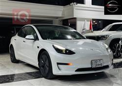 تسلا موديل 3